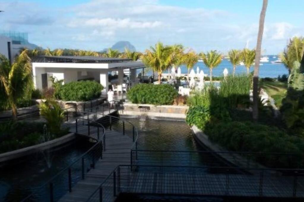 Latitude Luxury Seafront Suite Ривьер-Нуар Экстерьер фото