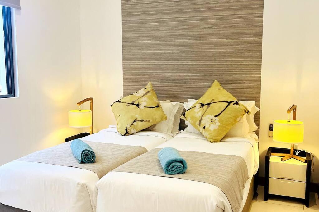 Latitude Luxury Seafront Suite Ривьер-Нуар Экстерьер фото